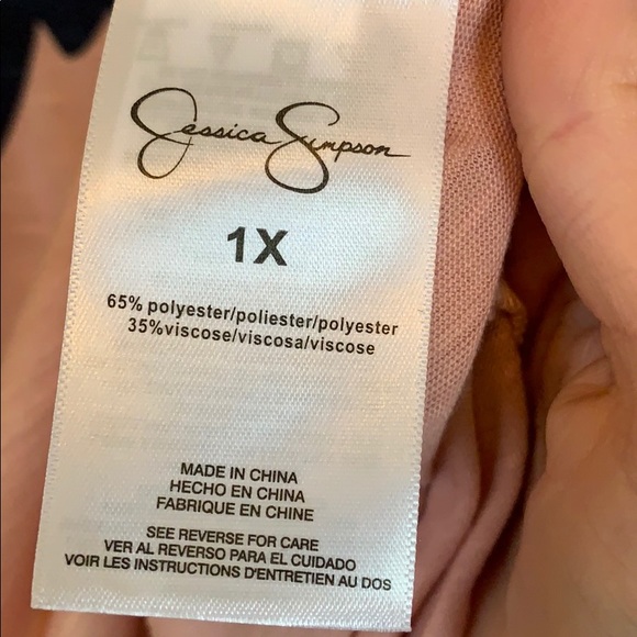 Jessica Simpson plus size tie-side graphic tee - Picture 5 of 6